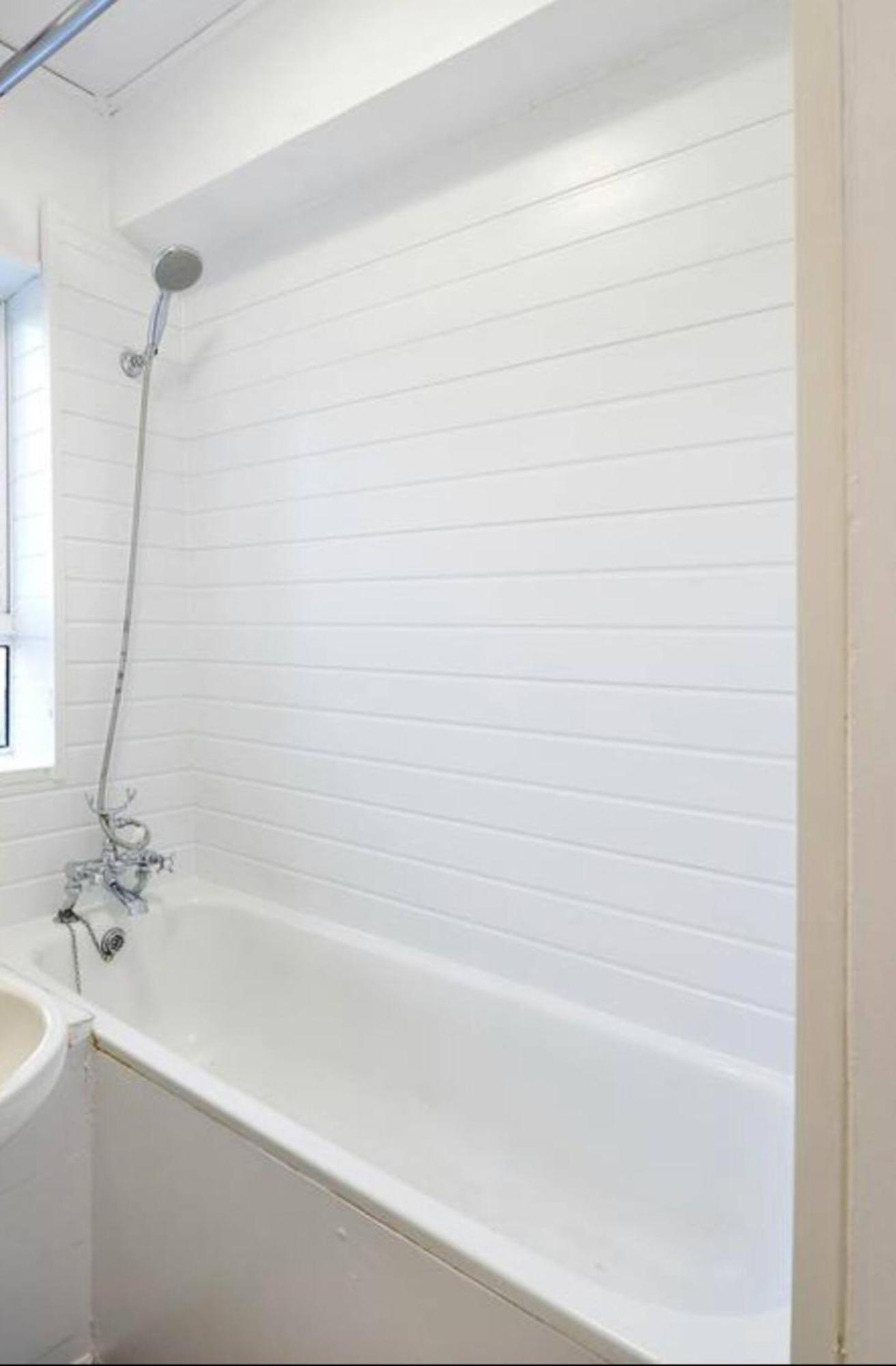 Single Room - Kings Cross, Female Only,, Guest Rooms London Bagian luar foto