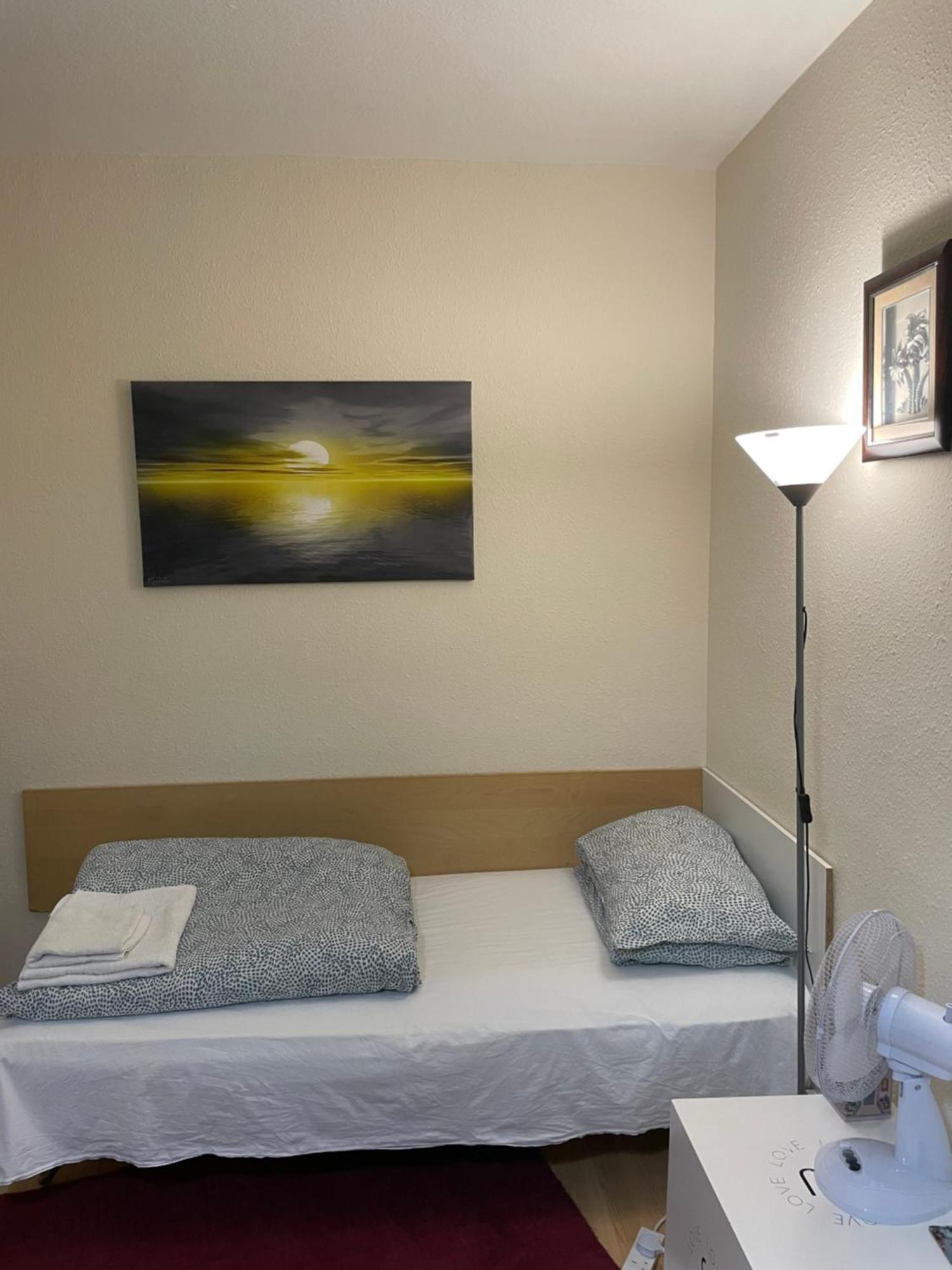 Single Room - Kings Cross, Female Only,, Guest Rooms London Bagian luar foto